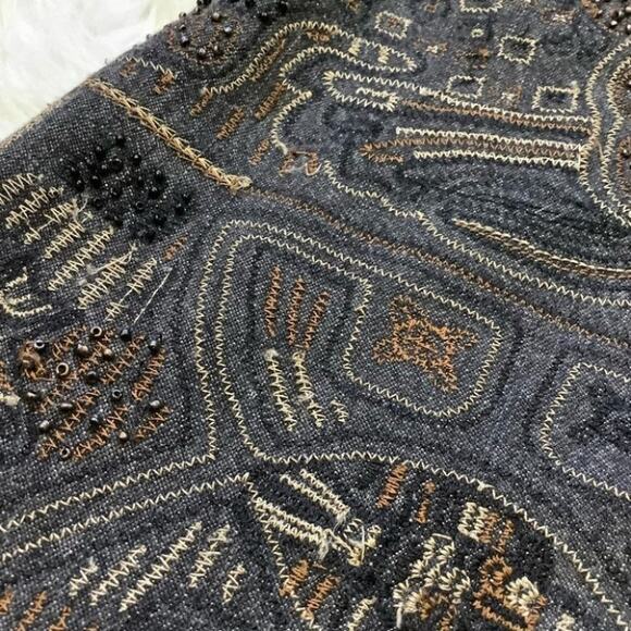 Chicos Size 1 Embroidered Beaded Thick Jacket Unique Trendy Pattern Abstract - Picture 2 of 10